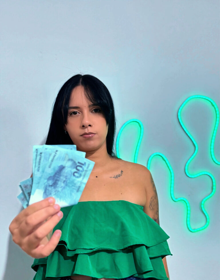 CONCORRA A MIL REAIS EM COMPRAS COM IRIS!