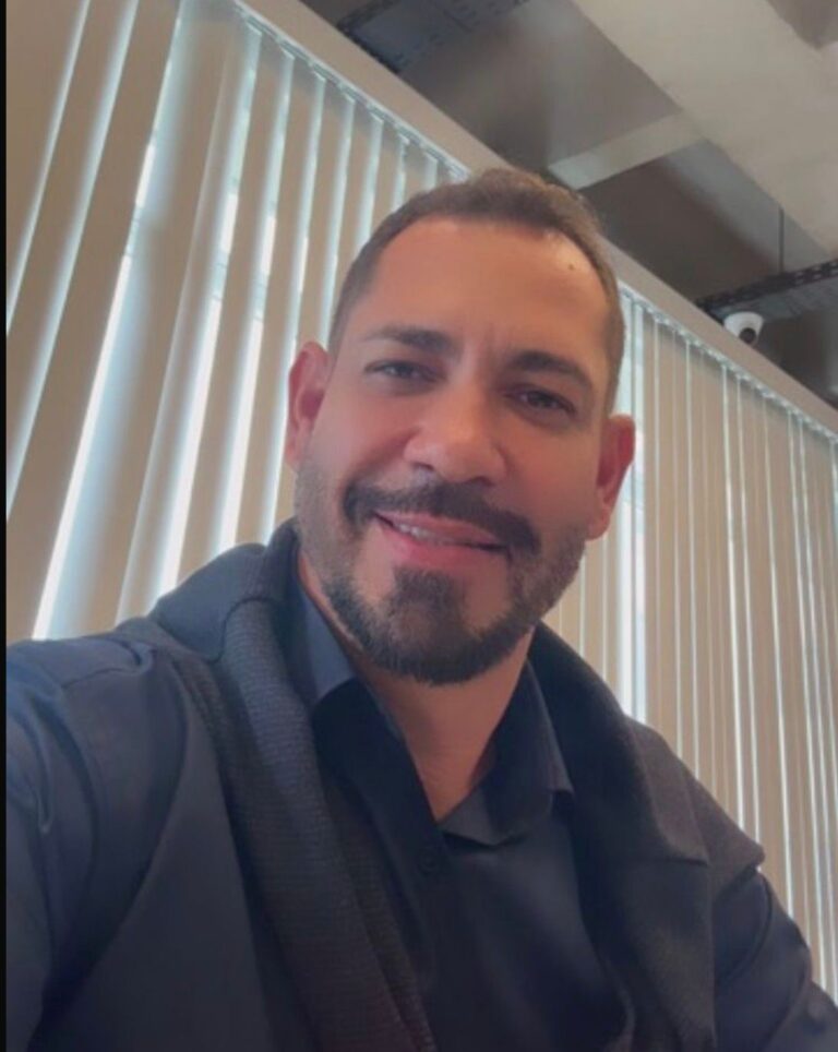 PARTICIPE E CONCORRA A UM IPHONE NOVO COM A JANYS!